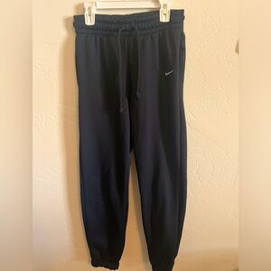 Women’s Nike Dri-Fit XS sweatpants, black